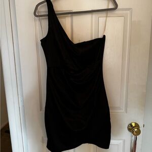 Elegant Black One-Shoulder Dress